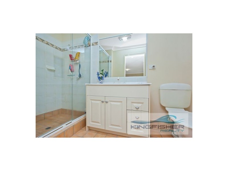 33 Schooner Court, Burleigh Waters QLD 4220