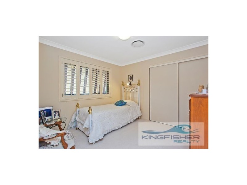 33 Schooner Court, Burleigh Waters QLD 4220