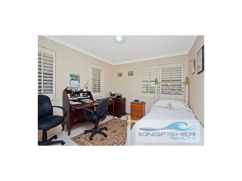 33 Schooner Court, Burleigh Waters QLD 4220