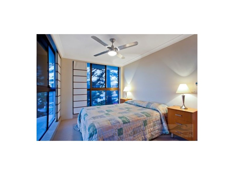 4 / 125 Albatross Avenue, Mermaid Beach QLD 4218