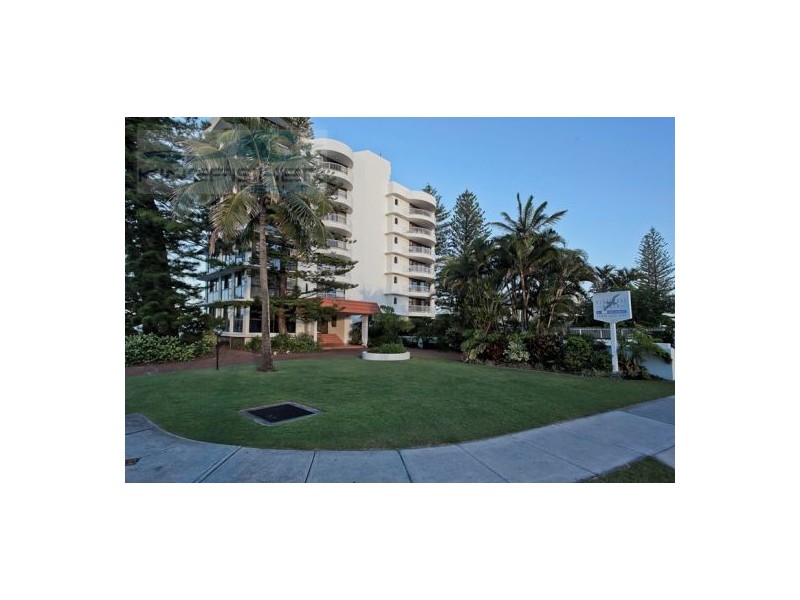 4 / 125 Albatross Avenue, Mermaid Beach QLD 4218