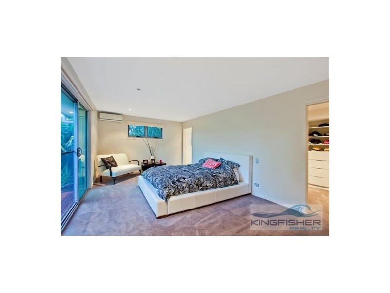 10 Kestrel Drive, Burleigh Waters QLD 4220