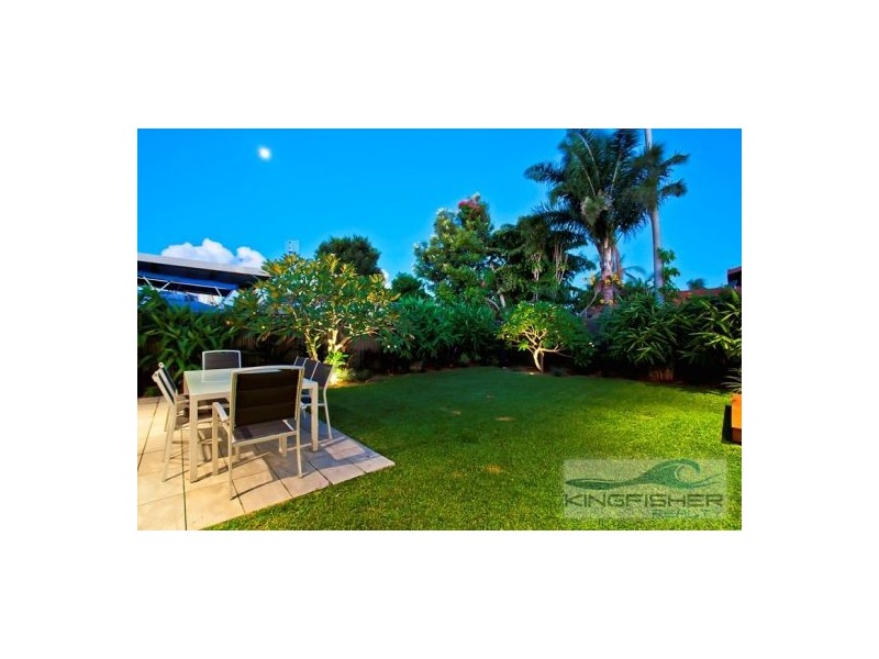 10 Kestrel Drive, Burleigh Waters QLD 4220