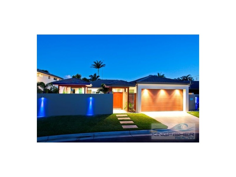 10 Kestrel Drive, Burleigh Waters QLD 4220