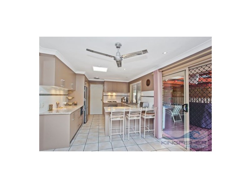 32 Mountain View Avenue, Burleigh Waters QLD 4220