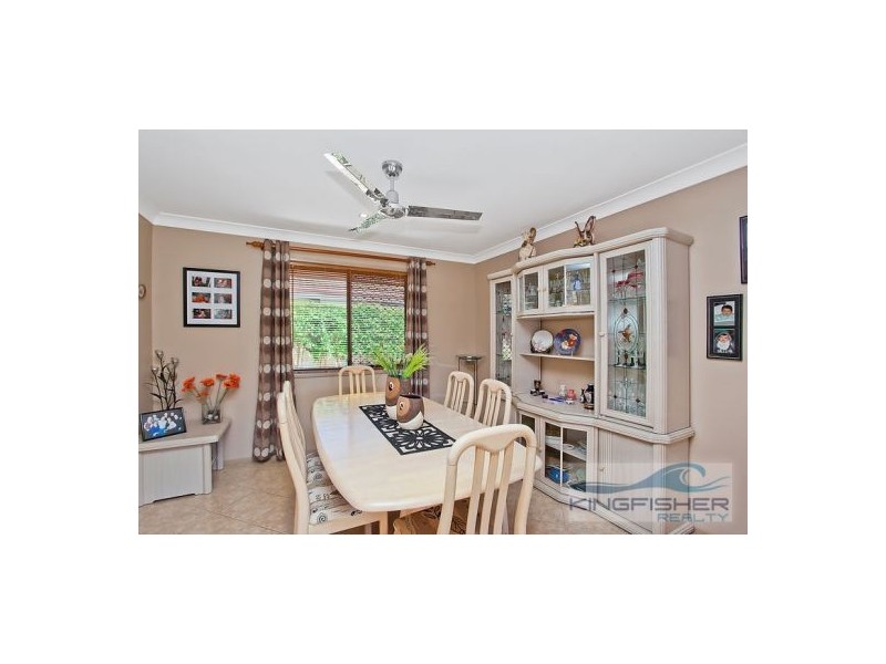 32 Mountain View Avenue, Burleigh Waters QLD 4220