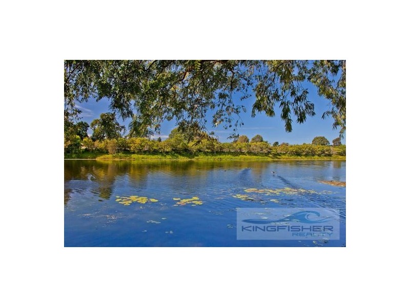 27/24 Ron Penhaligon Way, Robina QLD 4226