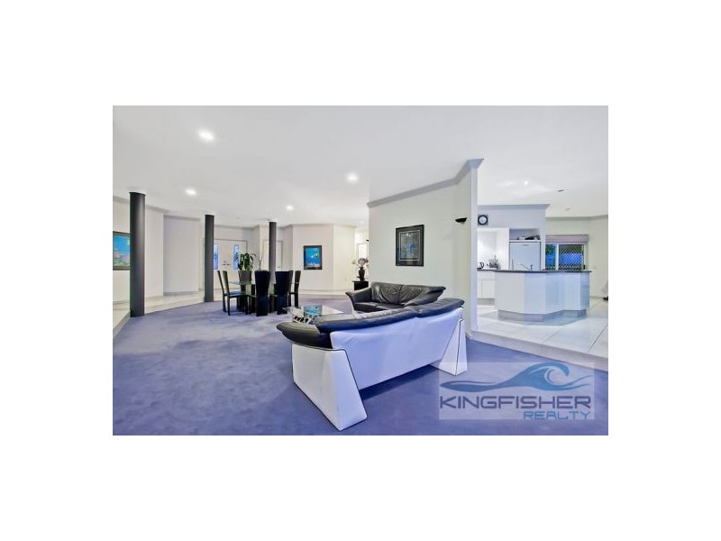 17 Acron Street, Elanora QLD 4221