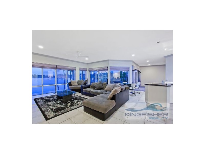 17 Acron Street, Elanora QLD 4221