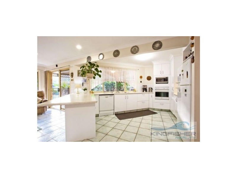 81 Coronet Crescent, Burleigh Waters QLD 4220