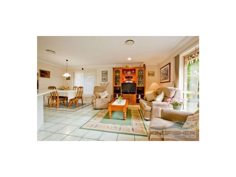 81 Coronet Crescent, Burleigh Waters QLD 4220