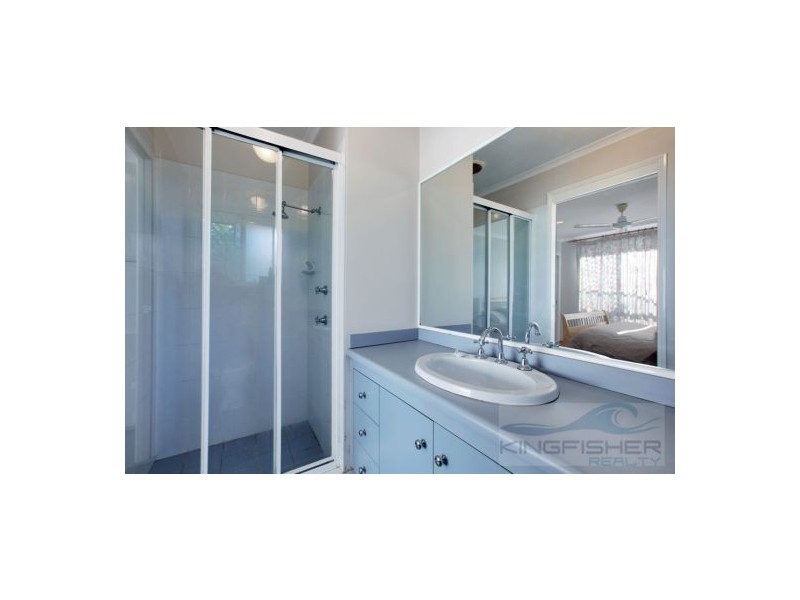 176 Christine Avenue, Burleigh Waters QLD 4220