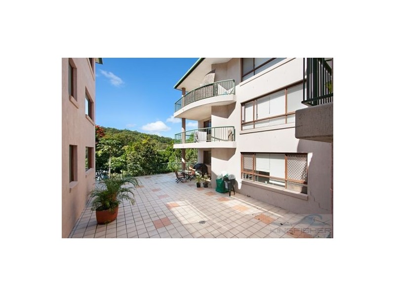 2/1 Burrabee Street, Burleigh Heads QLD 4220