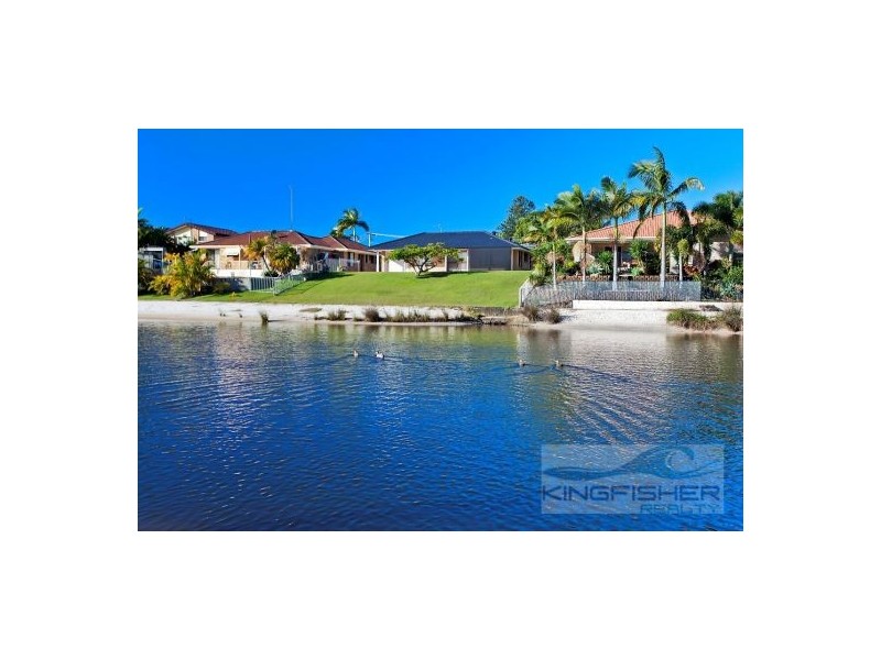 45 Kingfisher Crescent, Burleigh Waters QLD 4220