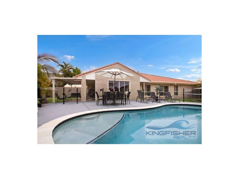 1/4 Carrisa Court, Currumbin Waters QLD 4223