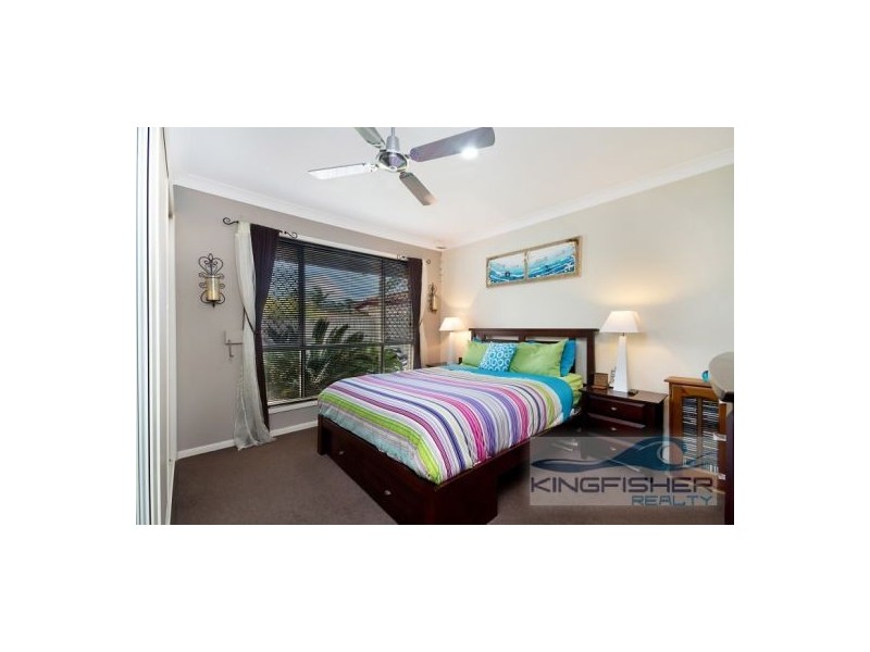 1/4 Carrisa Court, Currumbin Waters QLD 4223