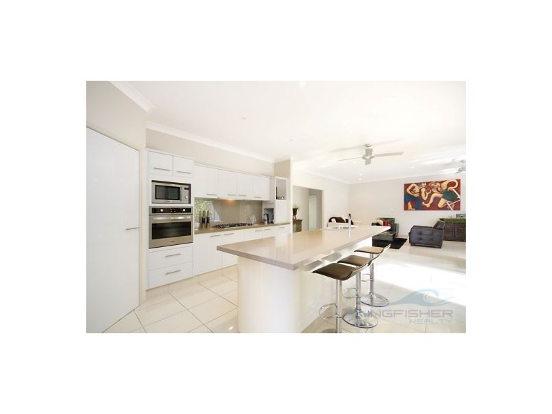 113 Dunlin Drive, Burleigh Waters QLD 4220