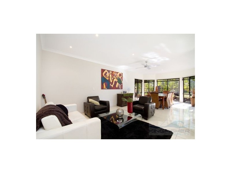 113 Dunlin Drive, Burleigh Waters QLD 4220