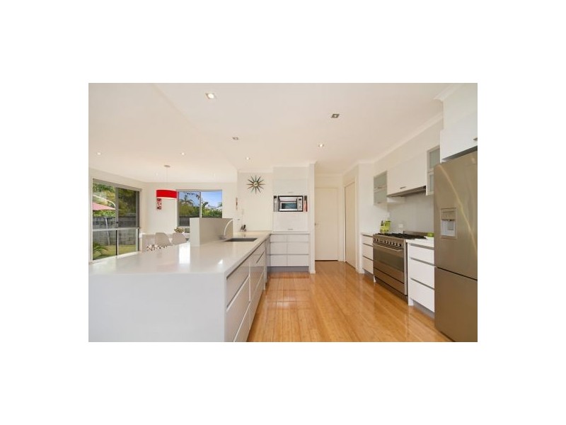 12 Sandpiper Drive, Burleigh Waters QLD 4220