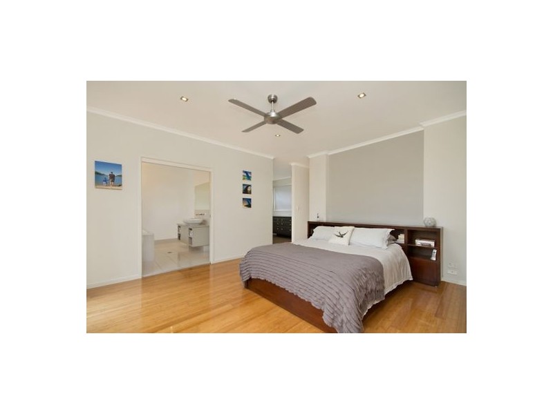 12 Sandpiper Drive, Burleigh Waters QLD 4220