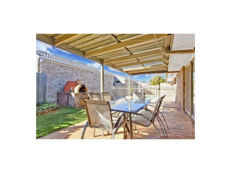 26 Bluemoon Close, Burleigh Waters QLD 4220