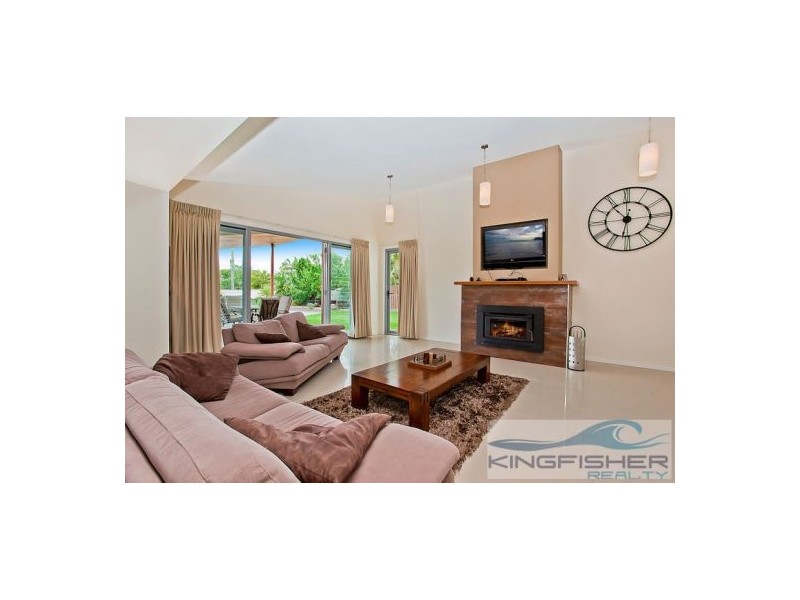 41 Bluejay Street, Burleigh Waters QLD 4220