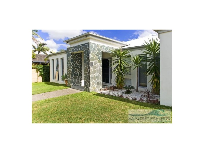 9 Tern Drive, Burleigh Waters QLD 4220