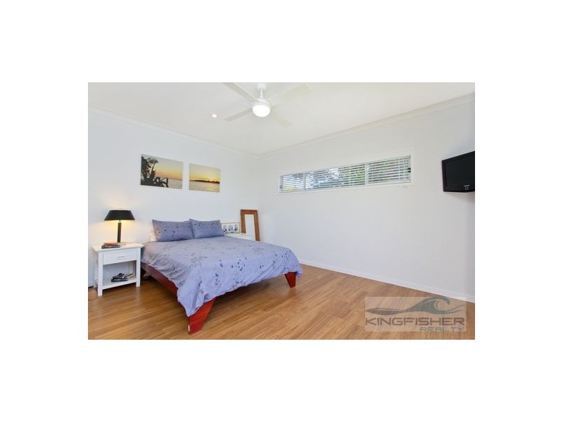 13 Sandpiper Drive, Burleigh Waters QLD 4220