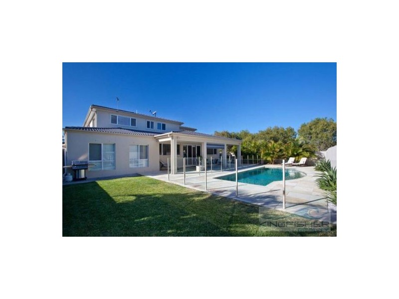 111 Dunlin Drive, Burleigh Waters QLD 4220