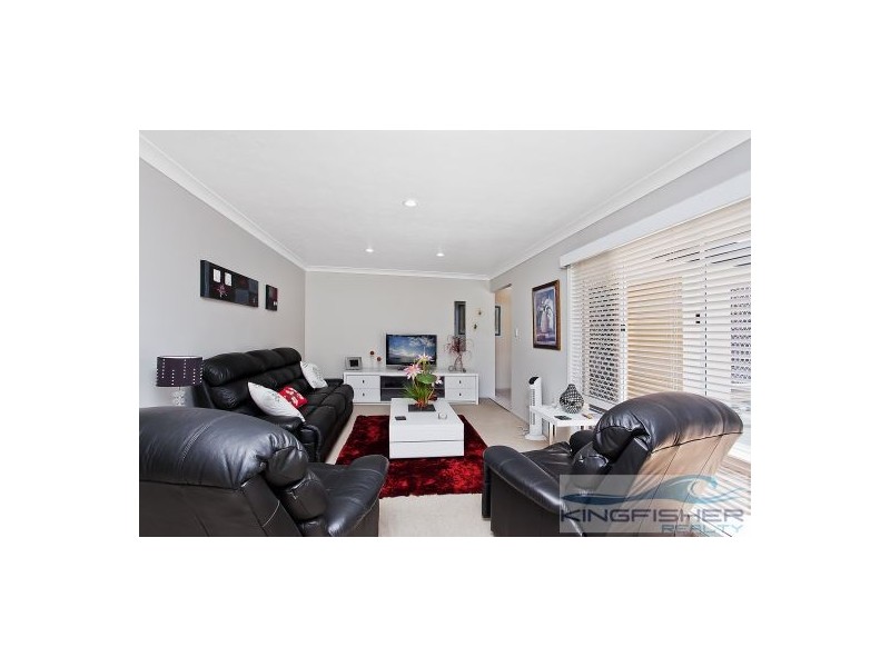 44 Coronet Crescent, Burleigh Waters QLD 4220