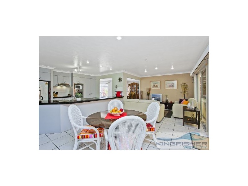 44 Coronet Crescent, Burleigh Waters QLD 4220