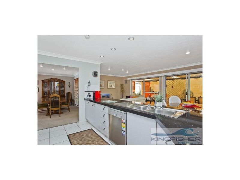 44 Coronet Crescent, Burleigh Waters QLD 4220