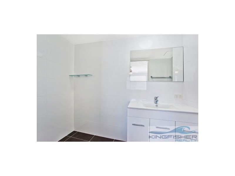 1/8 Mountain View Avenue, Miami QLD 4220