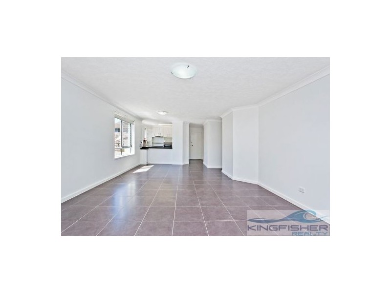 1/8 Mountain View Avenue, Miami QLD 4220