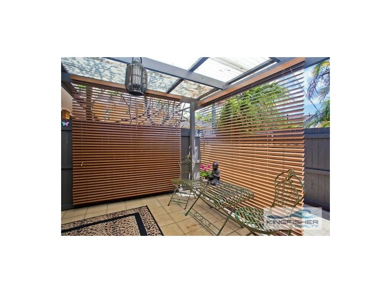 1/22 Peacock Place, Burleigh Waters QLD 4220