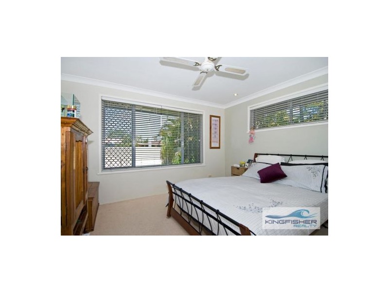 15 Sandpiper Drive, Burleigh Waters QLD 4220