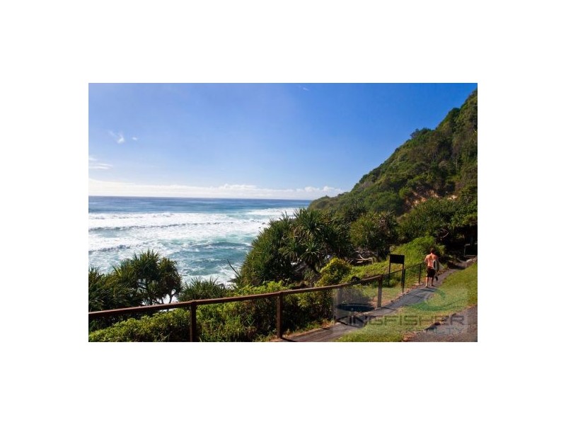 15 Sandpiper Drive, Burleigh Waters QLD 4220