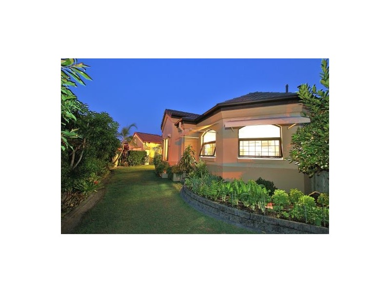 2 Stingray Crescent, Burleigh Heads QLD 4220