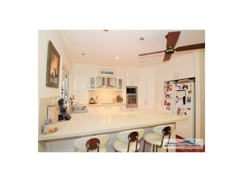 28 Babbler Court, Burleigh Waters QLD 4220