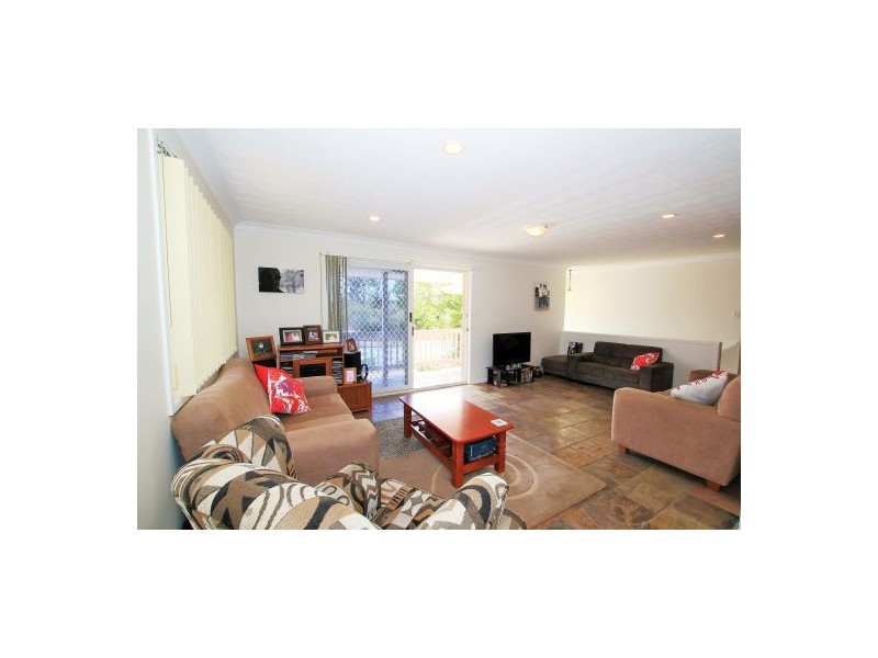 6 Seahawk Crescent, Burleigh Heads QLD 4220