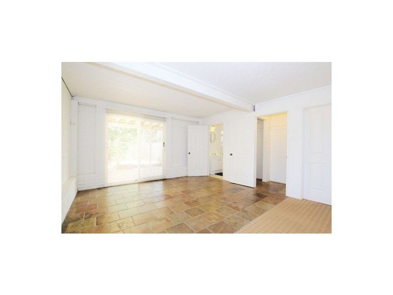 6 Seahawk Crescent, Burleigh Heads QLD 4220