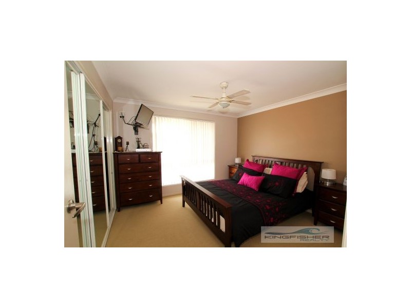 70 Wedgebill Parade, Burleigh Waters QLD 4220
