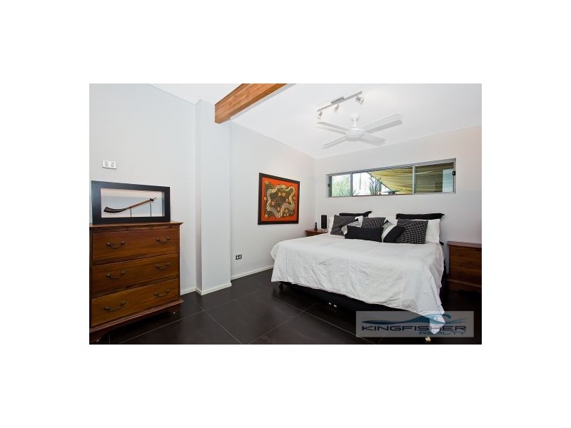 95 Cypress Drive, Broadbeach Waters QLD 4218