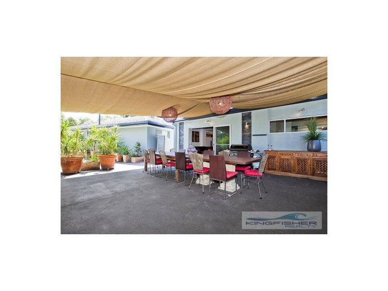 95 Cypress Drive, Broadbeach Waters QLD 4218