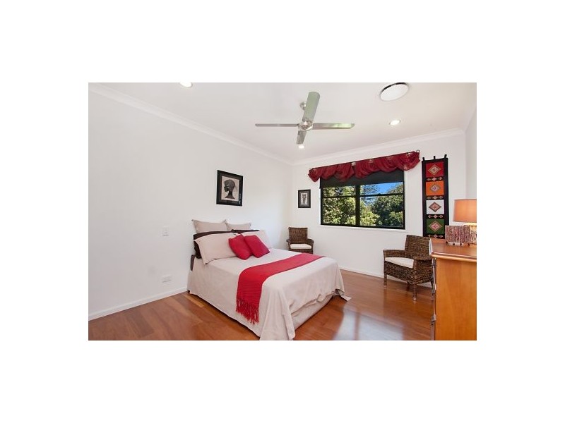 34 Symonds Road, Burleigh Heads QLD 4220