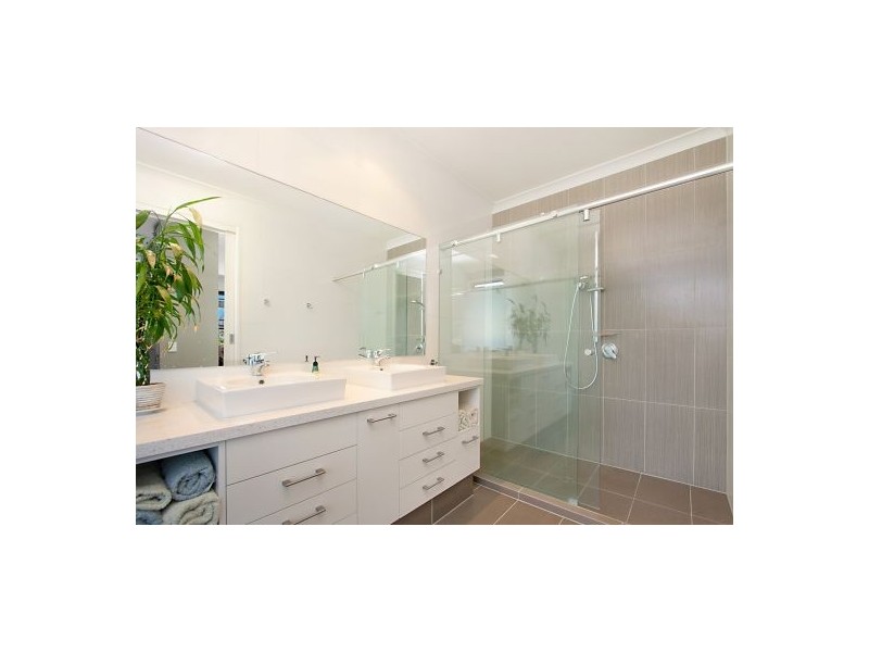 34 Symonds Road, Burleigh Heads QLD 4220