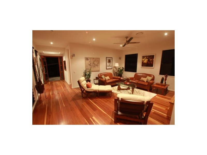 34 Symonds Road, Burleigh Heads QLD 4220