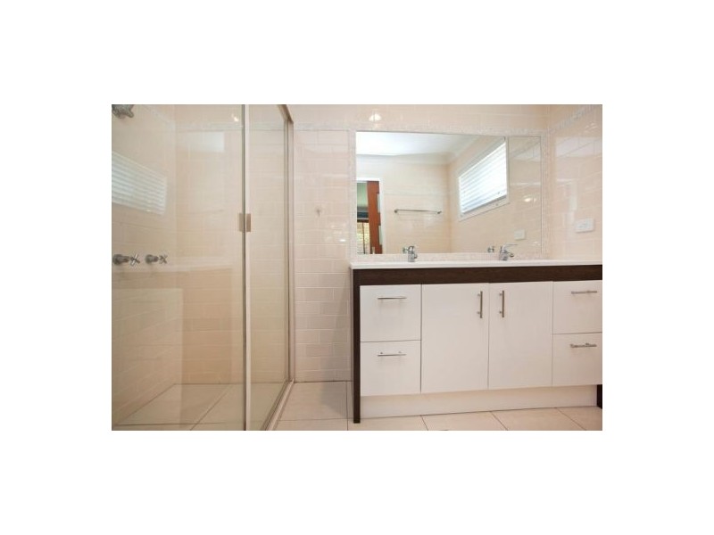 10 Pitta Place, Burleigh Waters QLD 4220