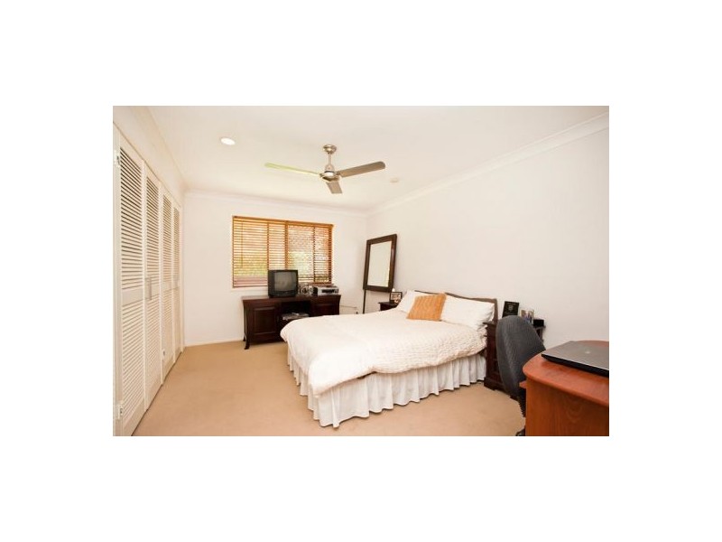 10 Pitta Place, Burleigh Waters QLD 4220