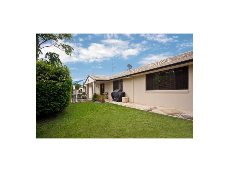 10 Pitta Place, Burleigh Waters QLD 4220